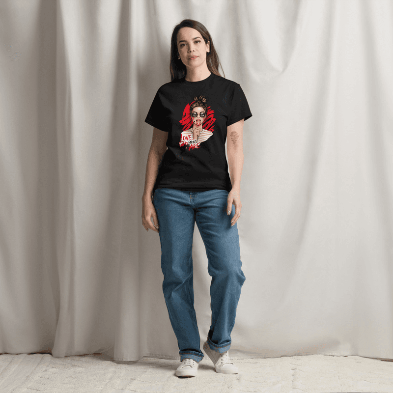 Unisex classic tee - Love who you are (Black)